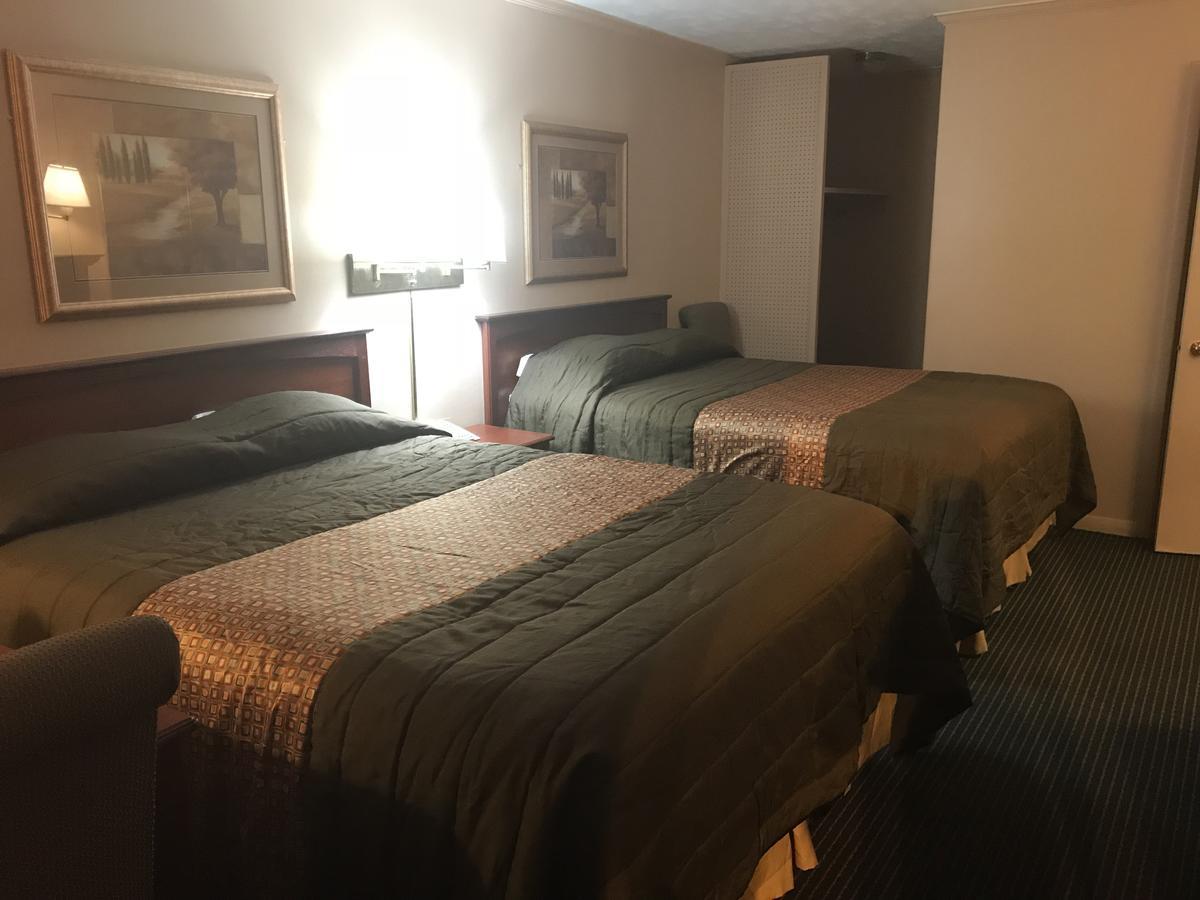 Redwood Inn 加兹登 外观 照片