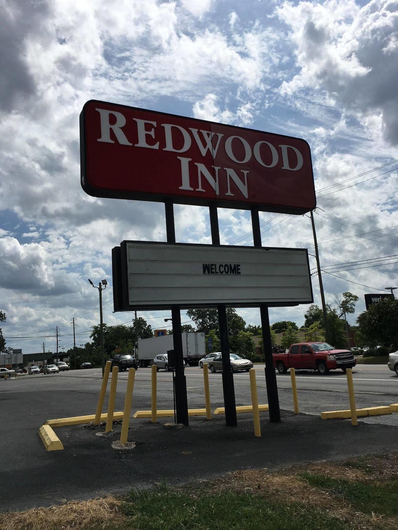 Redwood Inn 加兹登 外观 照片
